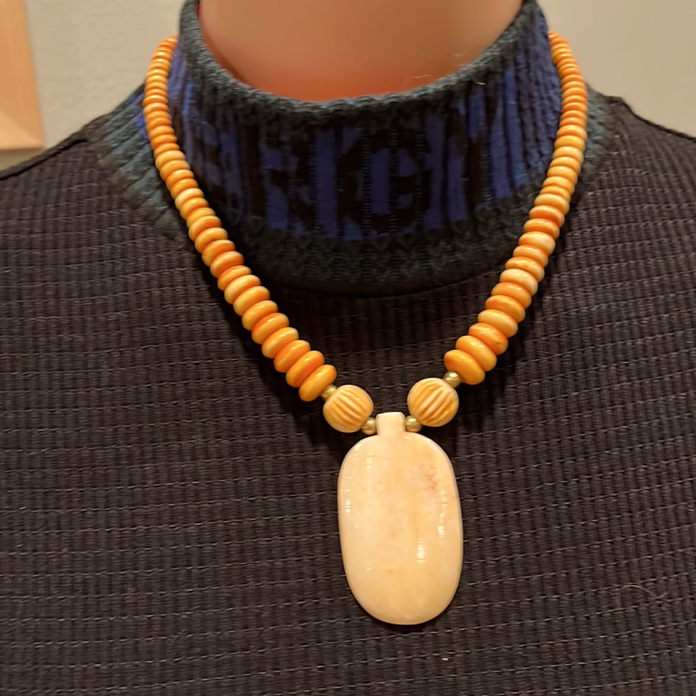 Necklace 1990’s faux ivory/bone needed. 18”